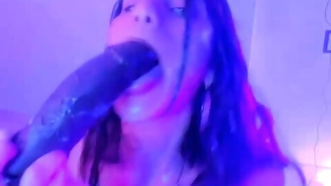 Amateur Webcam Teen Masturbates And Teases