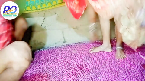 Bhaiya Ke Intezaar Mein Bhabhi Saree...